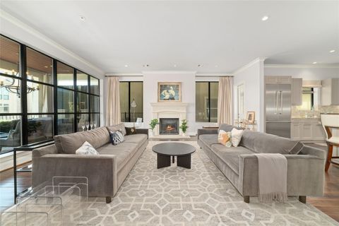 2221 Welch Street 201 Houston TX 77019