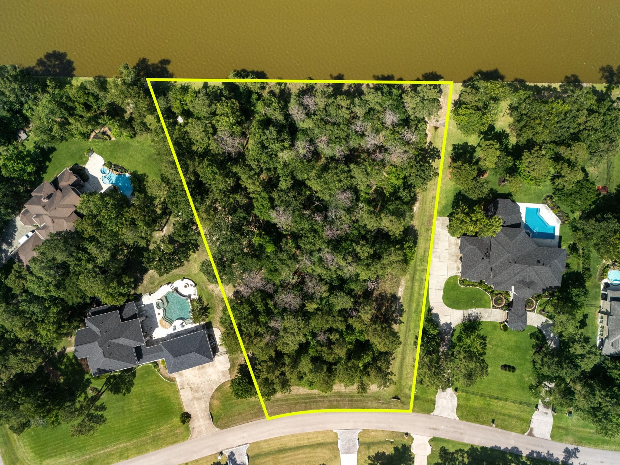 3318 W Benders Landing Boulevard