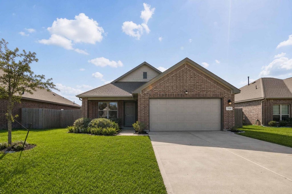 Photo of 3505 Fawnwood Drive, Texas City, TX 77591 (MLS # 22000157)