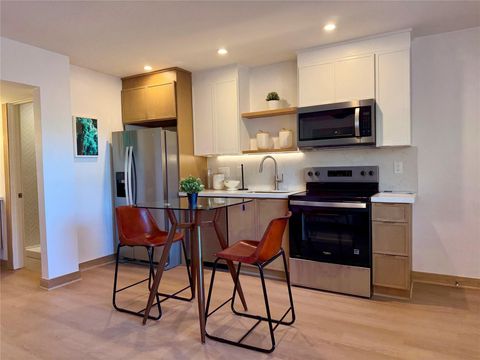 Photo of 1901 Richmond Avenue #37, Houston, TX 77098 (MLS # 86649847)