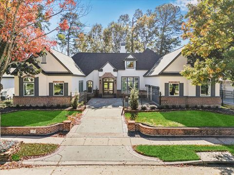 Photo of 22 New Greens Court, Kingwood, TX 77339 (MLS # 45975176)