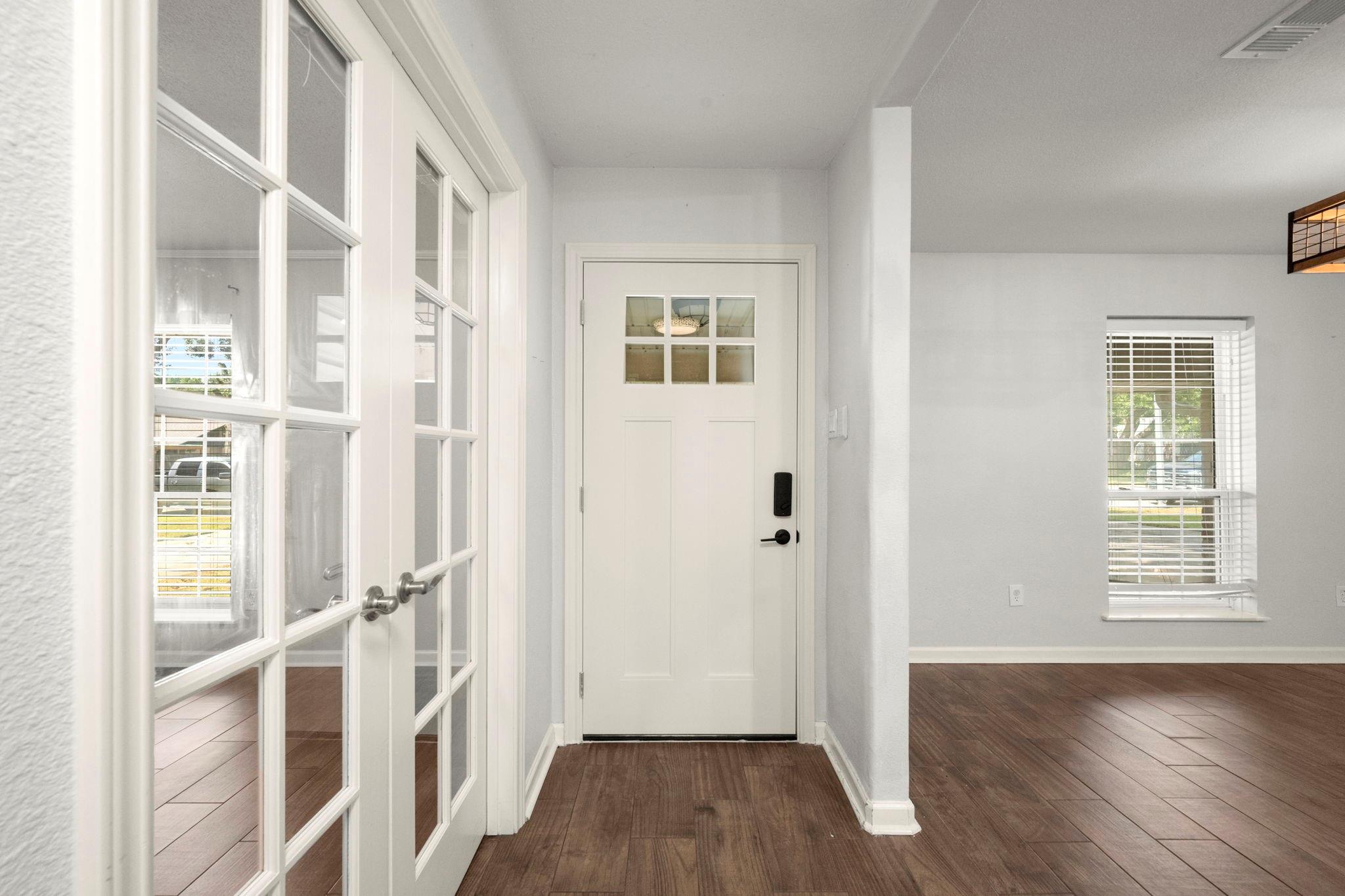 2909 Livingston Drive