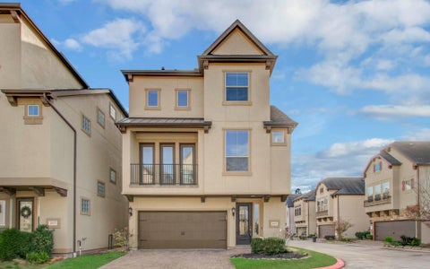Photo of 10609 Enclave Shadows Court, Houston, TX 77043 (MLS # 80970028)