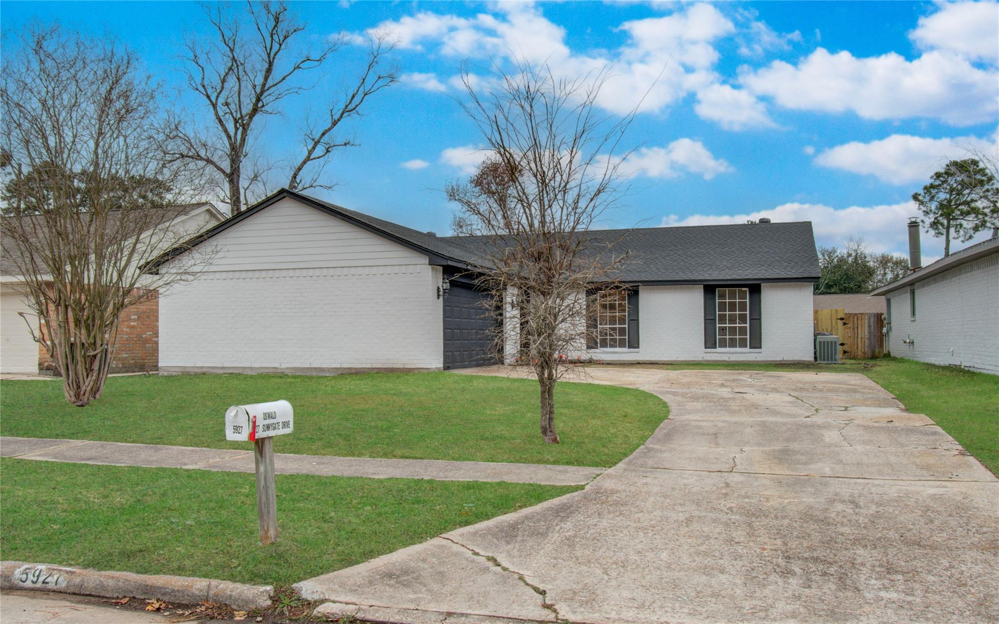 5927 Sunnygate Drive