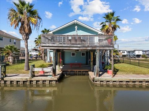 324 Shark Lane Surfside Beach TX 77541