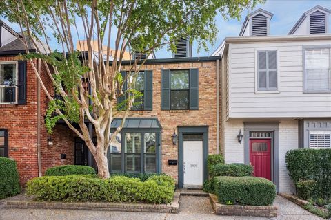 Photo of 3809 Wakeforest Street, Houston, TX 77098 (MLS # 91536705)