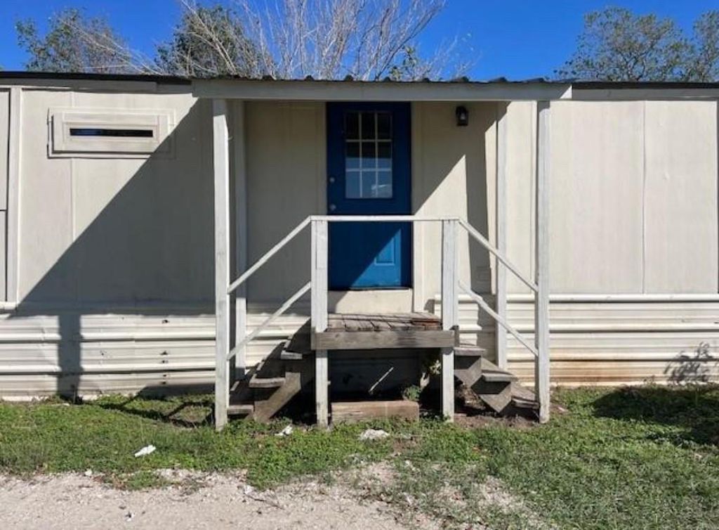 Photo of 17520 Julia Avenue, Needville, TX 77461 (MLS # 73607186)