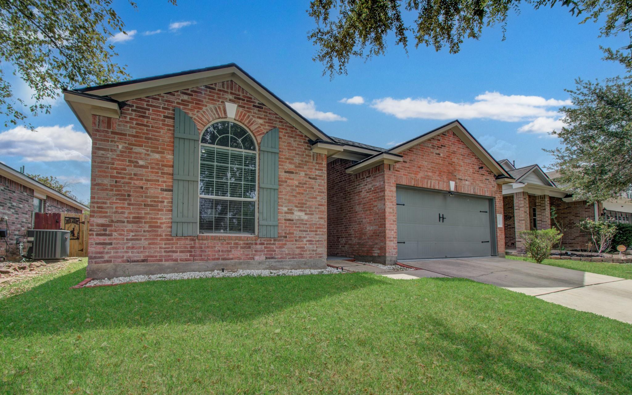 23539 Maple Vista Lane
