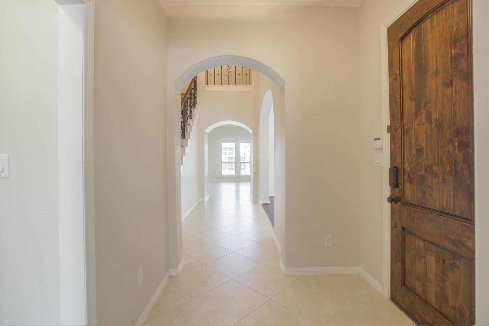 8119 Spreadwing Street