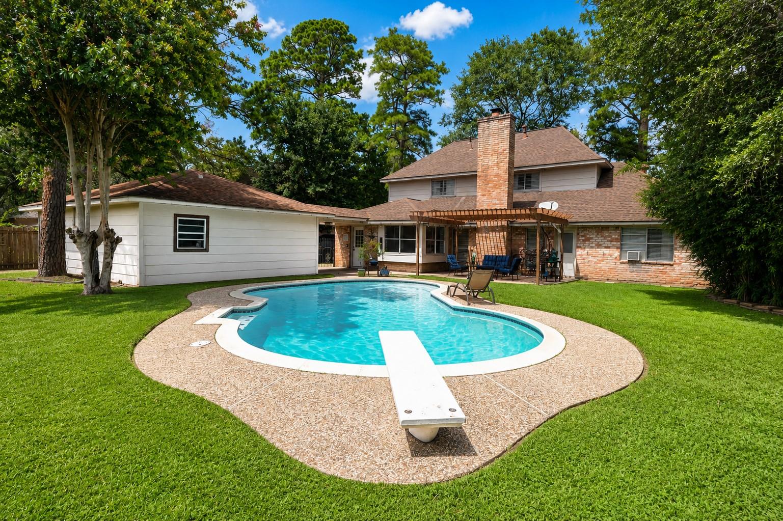11711 Gardenglen Drive