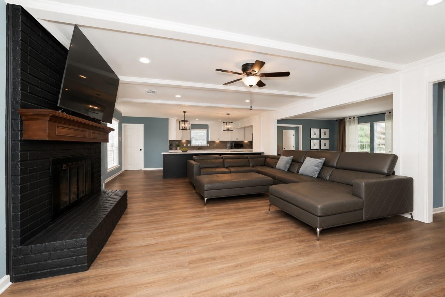 11711 Gardenglen Drive