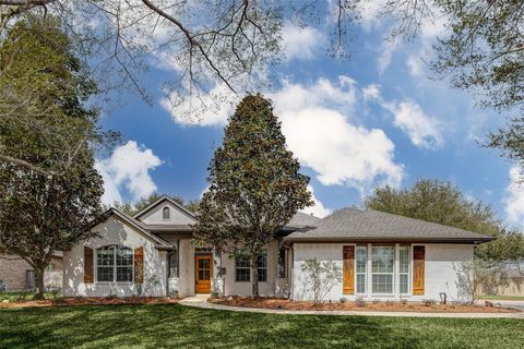 Homes For Sale - 32610 Winwick Road<br/> Fulshear, TX 77441