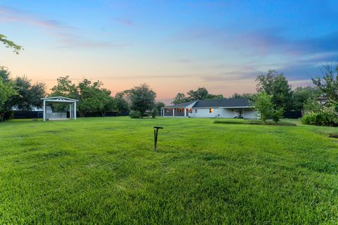 Tiny photo for 9115 Poco Road, Houston, TX 77080 (MLS # 74164010)