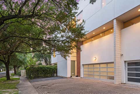 Photo of 4908 S Shepherd DR, Houston, TX 77098 (MLS # 61854352)