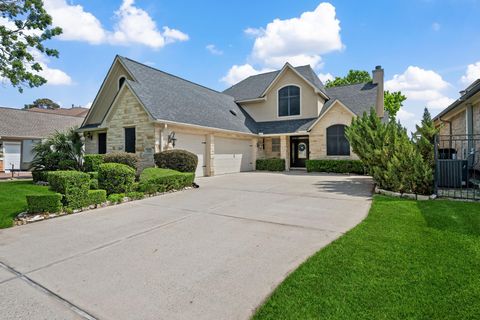 Photo of 19022 Vantage View Lane, Houston, TX 77346 (MLS # 40984314)