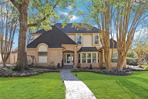 Photo of 2318 Pleasant Creek Drive, Houston, TX 77345 (MLS # 37818605)