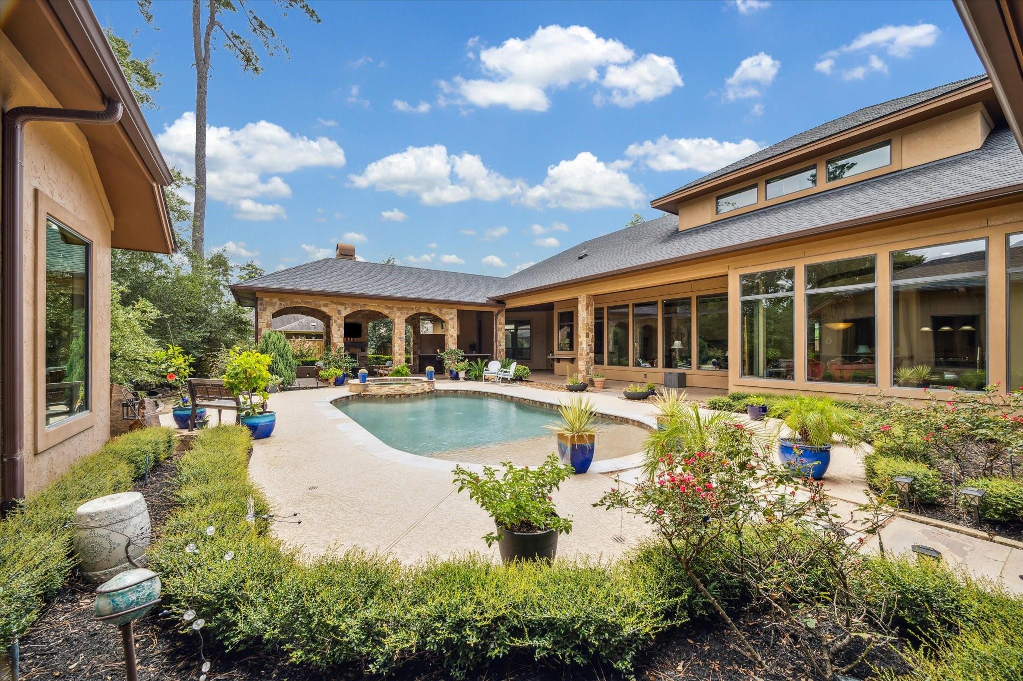 7611 Morgans Pond Court