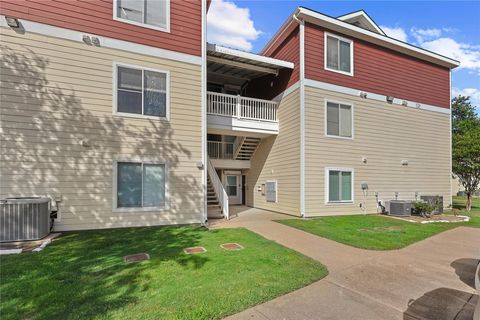 Photo of 529 Southwest Parkway #304, College Station, TX 77840 (MLS # 79147342)
