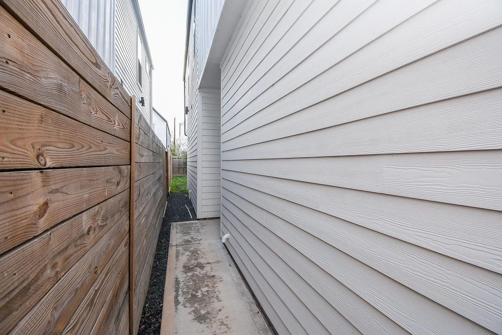 Photo of 6828 Liverpool St, Houston, TX 77021 (MLS # 51676099)