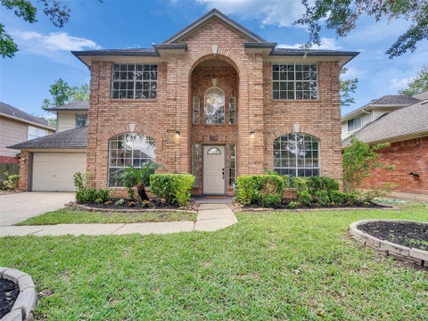 Homes For Sale - 246 Cedar Elm Lane<br/> Sugar Land, TX 77479