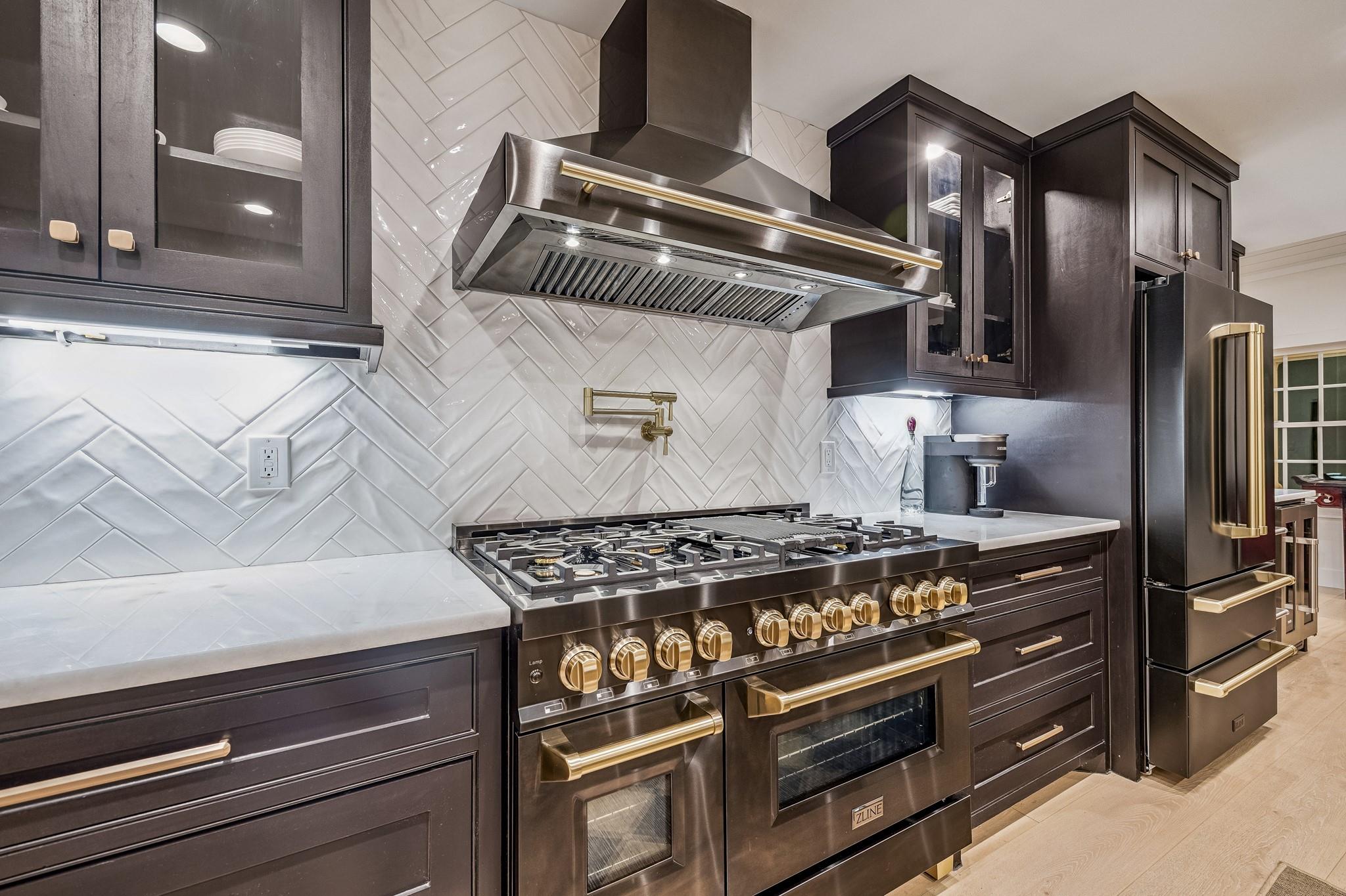 10 Starviolet Street