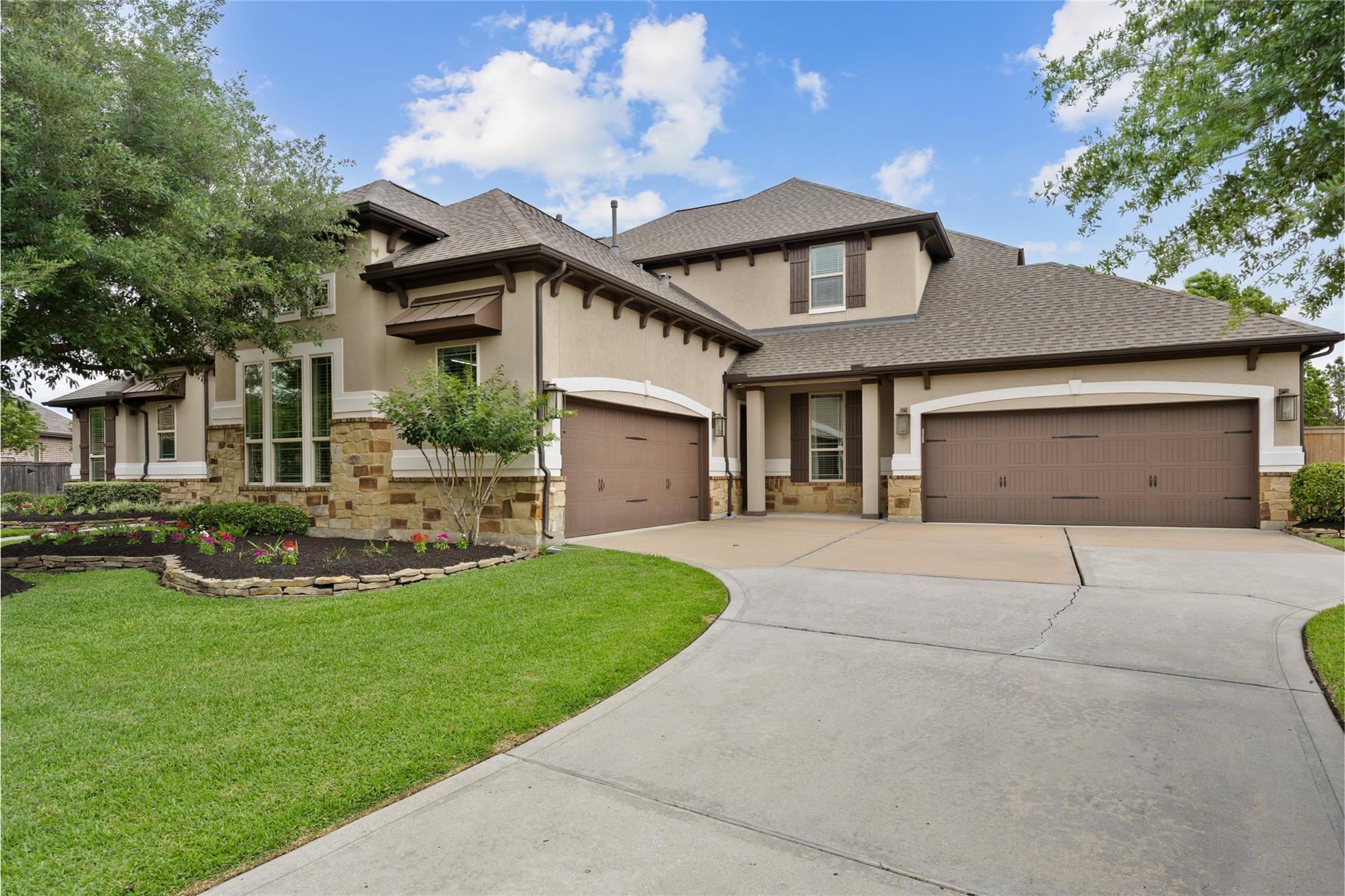 21002 Aqua Bay Court