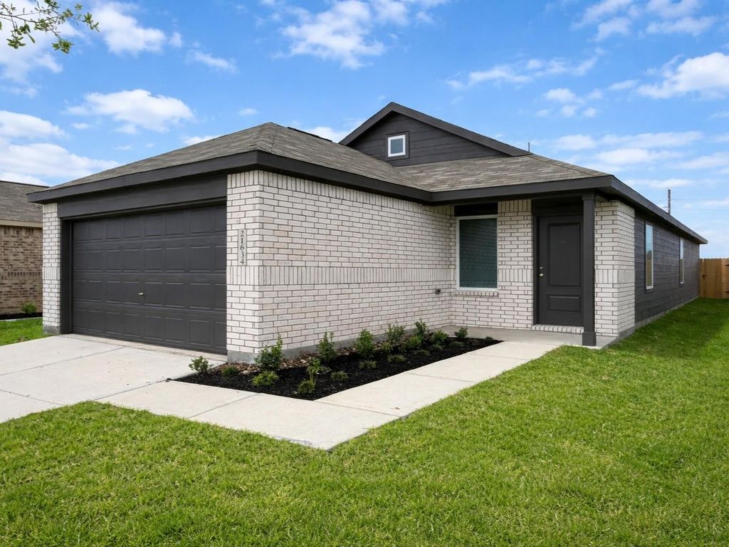 Photo of 21634 Willow River Canyon Lane, Waller, TX 77484 (MLS # 23153170)