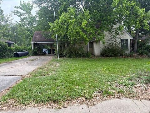 Photo of 4010 Woodhaven Street, Houston, TX 77025 (MLS # 74495778)