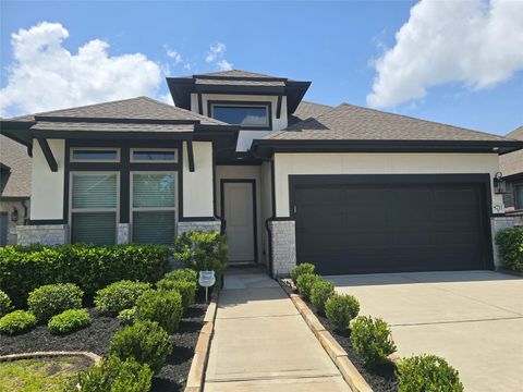 Photo of 8711 Fox Trail Drive, Missouri City, TX 77459 (MLS # 23493252)