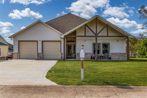 Photo of 606 Echo Lane, Livingston, TX 77351 (MLS # 86821626)