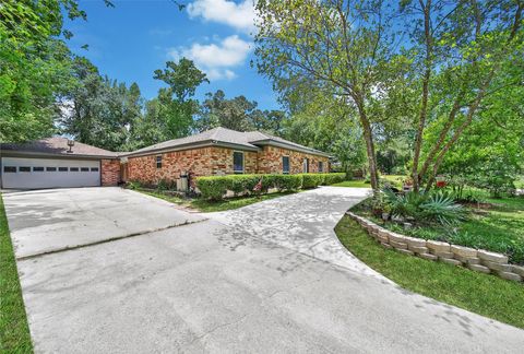 Photo of 2668 S Woodloch Street, Woodloch, TX 77385 (MLS # 11275156)