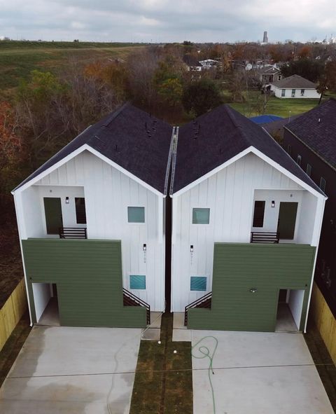 9709 Pelsey Ab Street Houston TX 77029