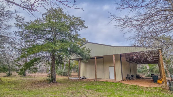 1042 BLACK FOREST RD, CAT SPRING, TX 78933 - Image 96ffdeeb42366bf59333987ada742e2f/1509467354