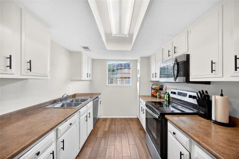 Photo of 6975 Chasewood Drive, Houston, TX 77489 (MLS # 273303)