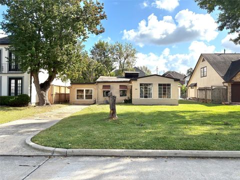 1112 Howard Lane Bellaire TX 77401