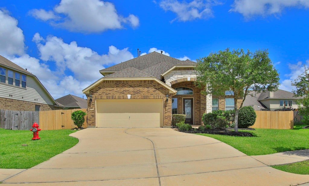 Photo of 414 Wood Forest Drive, League City, TX 77573 (MLS # 81585414)