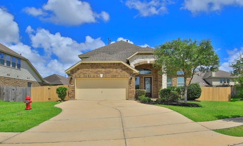 Photo of 414 Wood Forest Drive, League City, TX 77573 (MLS # 81585414)