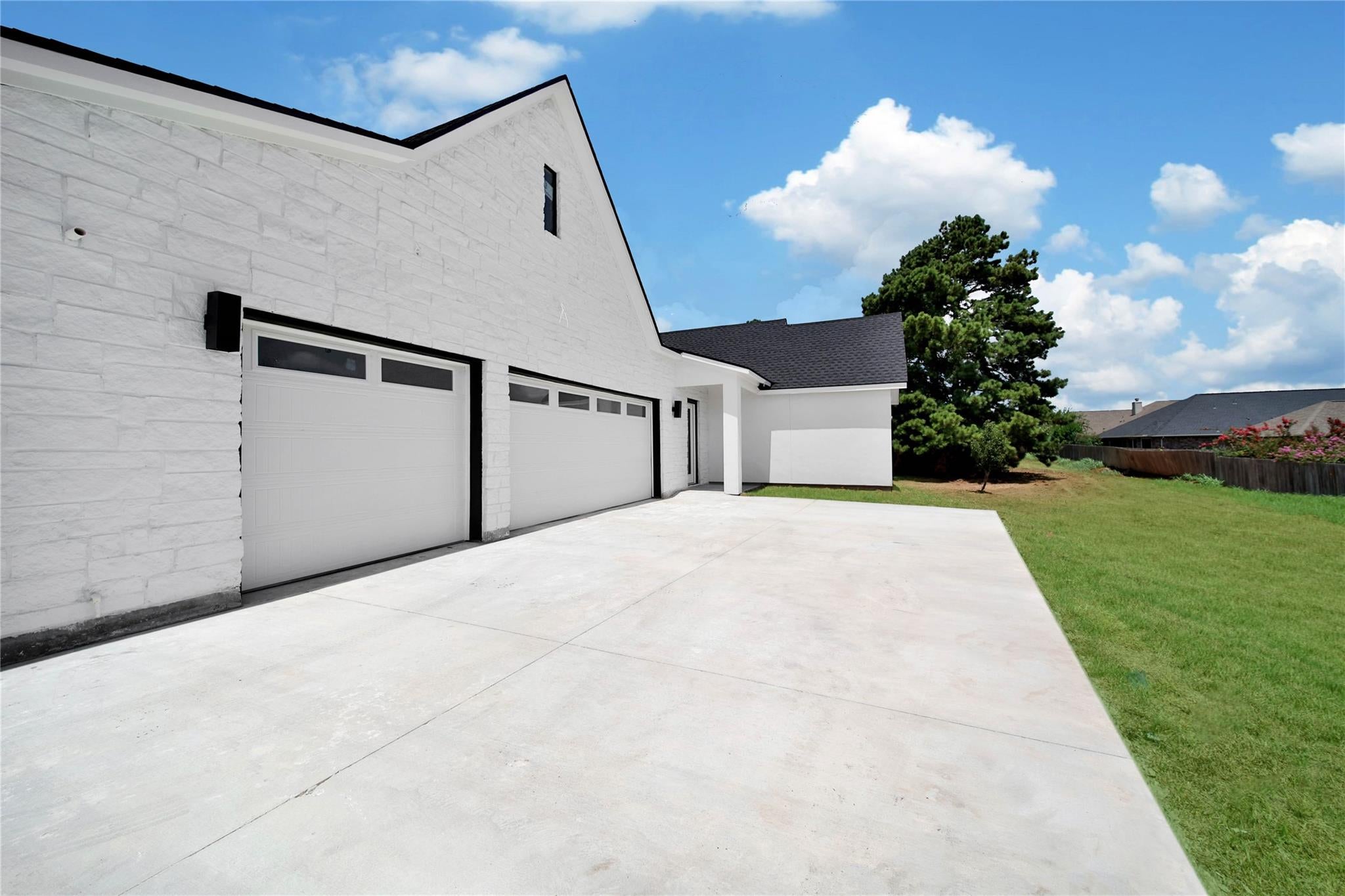 19006 Grandview Court