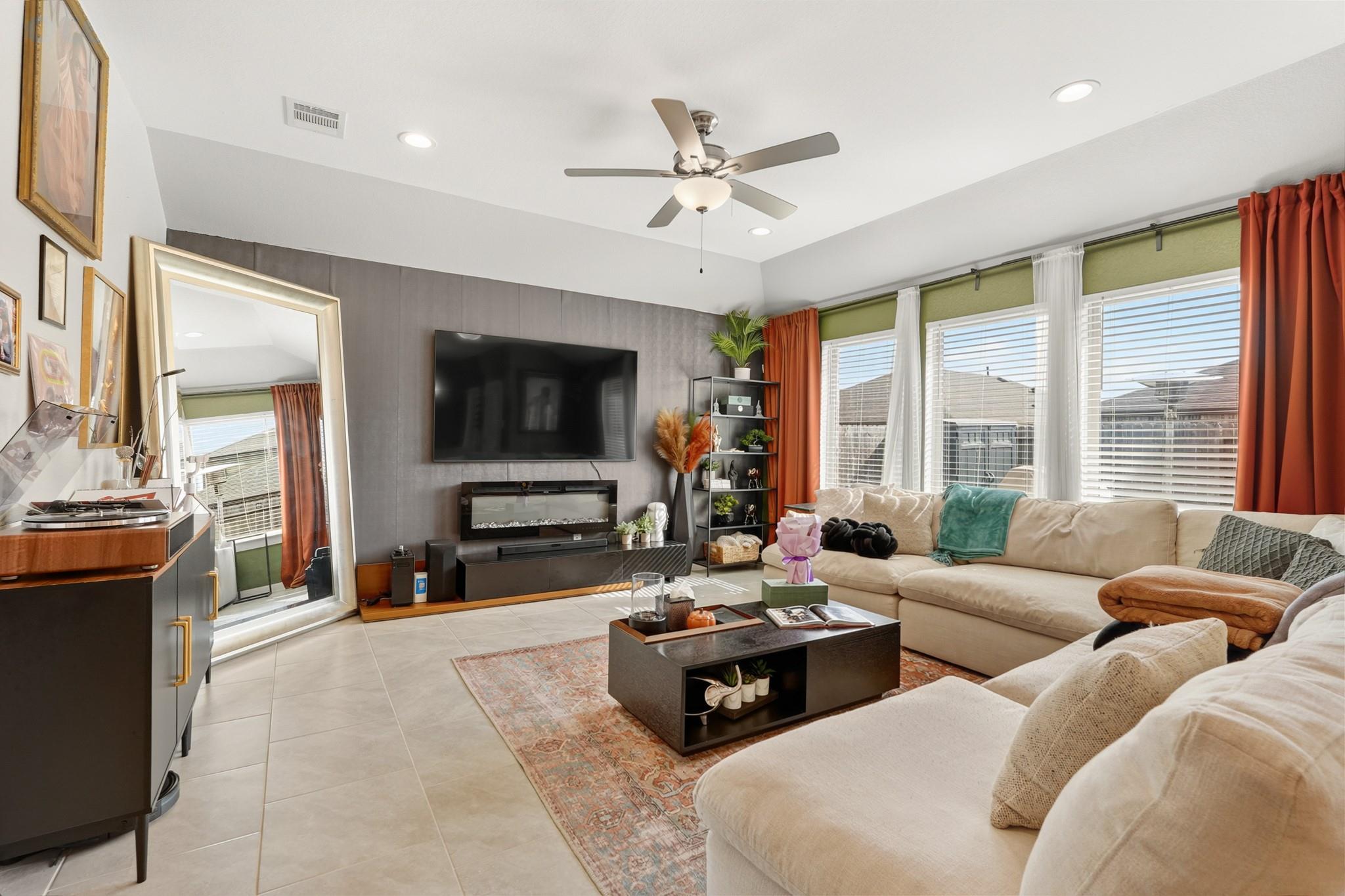 1511 Maple Ridge Drive