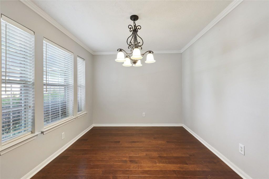 Photo of 10 Eastwood Place, The Woodlands, TX 77382 (MLS # 47026803)