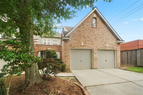 Photo of 2351 Summit Way Court, Houston, TX 77339 (MLS # 88616973)