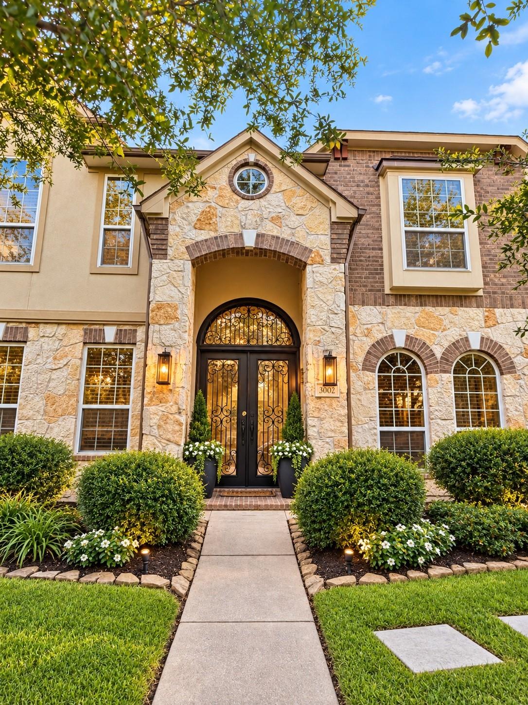 3002 Decker Field Lane