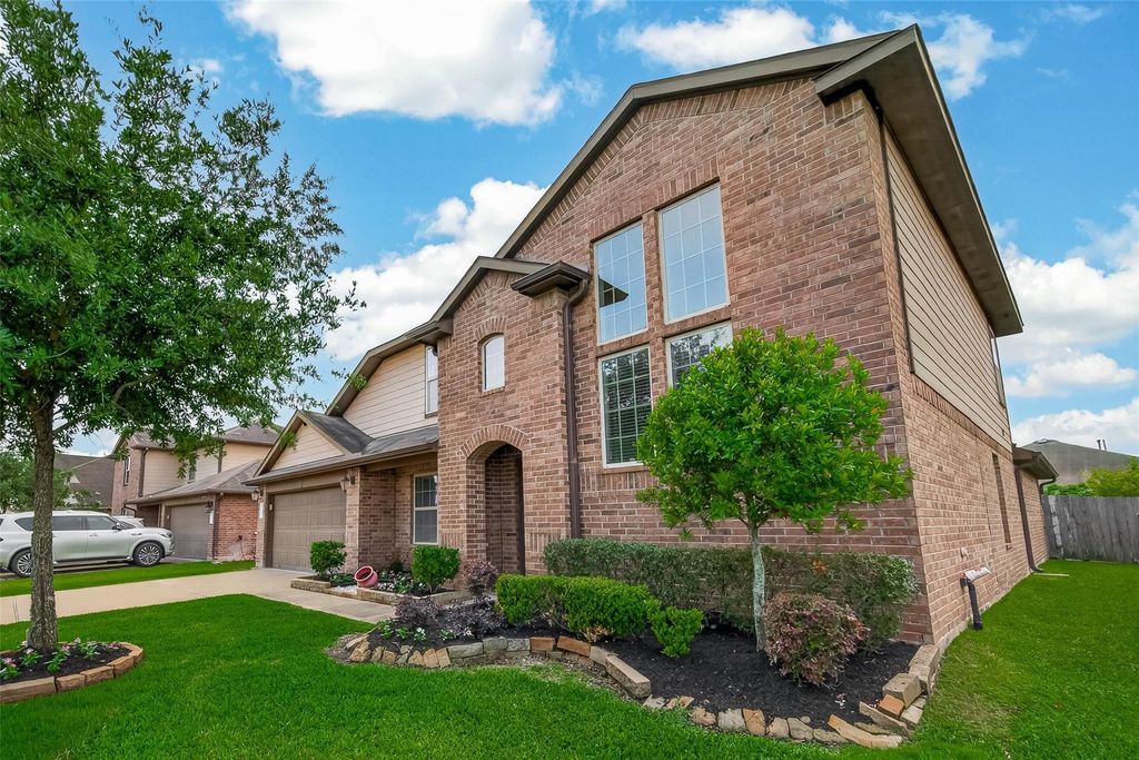 Photo of 9410 Claystone Lane, Richmond, TX 77407 (MLS # 65588342)