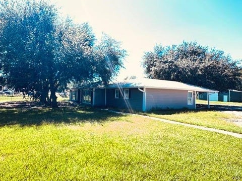 Photo of 440 N Timberlane Street, Vidor, TX 77662 (MLS # 75391105)