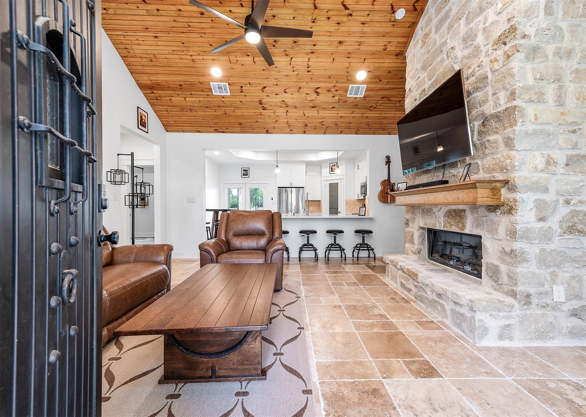 8032 Short Road