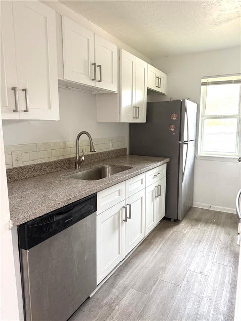 Condo For Rent - 200 Hill Street #1<br/> Sealy, TX 77474