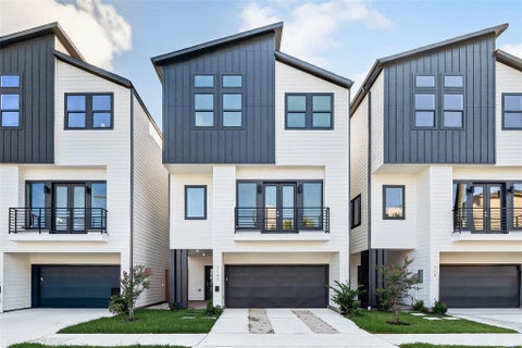Photo of 2105 Holman Street, Houston, TX 77004 (MLS # 22024276)