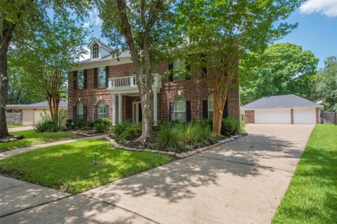 Photo of 1303 Red Oak Court, Sugar Land, TX 77479 (MLS # 81990433)