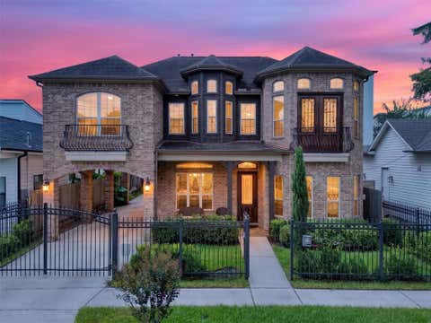 Photo of 1317 Shearn Street, Houston, TX 77007 (MLS # 38086854)