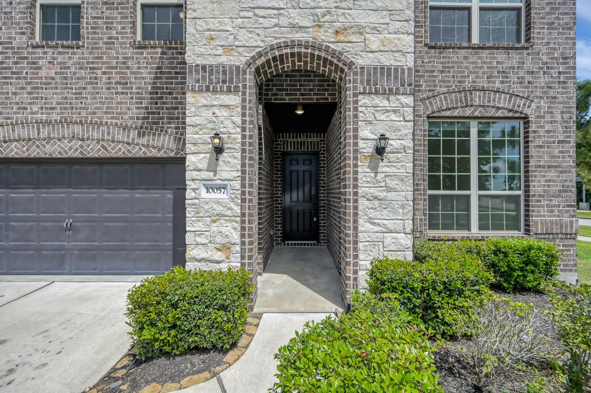 10057 Red Beadtree Place